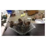 VNTG. FEATHER & FERN GLASS BASKET W/PINECONES