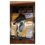 NEW, ABRASIVE BLAST GUN PNEUMATIC