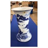 CHINESE BLUE & WHITE PORCELAIN PEDESTAL