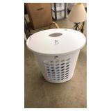 LAUNDRY BASKET WITH LID