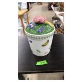 PORTMEIRION POTTERY COOKIE JAR WITH FLORAL LID