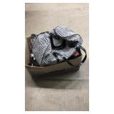 LOT OF ASST. LADIES TRAVEL BAGS