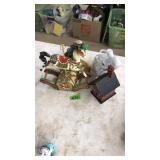 LOT OF ASST. TABLE ARTICLES