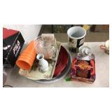 LOT OF ASST. KITCHEN &  HOUSEHOLD DECOR