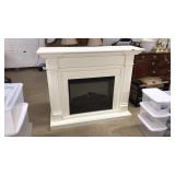 DIMPLEX DF3015 ELECTIRC FIREPLATE IN MANTLE