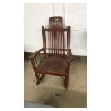 WOOD ROCKING CHAIR