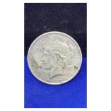 1922 SILVER PEACE DOLLAR W/ 