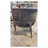 CAST IRON KETTLE ON STAND