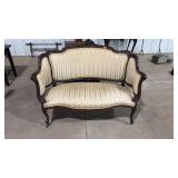 VICTORIAN HEAVY CARVED LOVE SEAT