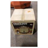 NIB CROCK POT