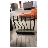 METAL FLOWER PLANTER WALL HANGING