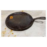 FLAT SKILLET 8" CAST IRON