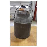 4QUART METAL MILK CAN WITH LID