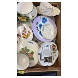 LRG FLAT OF ASST COLLECTORS PLATES