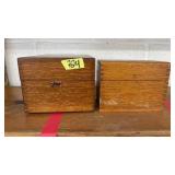 2 VINTAGE WOOD RECIPE BOXES