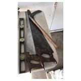 2 HAND SAWS, SMALL SYTHE, & LEVEL