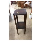 ANTIQUE WOOD PLANT STAND