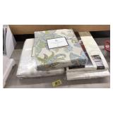 ASST LINENS & BEDDING