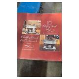 NIB OVAL CHAFING DISH 4.2 QUART