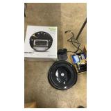 2 ROOMBA VACUUMS (1NIB) & ACCESSORIES