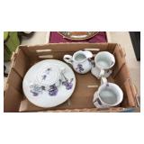 FIELDER KEEPSAKES FINE PORCELAIN SET