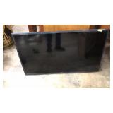 SAMSUNG 40" FLATSCREEN TV