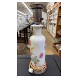 PORCELAIN TABLE LAMP