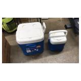 2 IGLOO COOLERS
