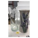 1 GLASS & 1 POTTERY FLORAL VASE