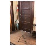 WROUGHT IRON LONGABERGER RACK 5FT