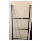 5 FT METAL LADDER BLANKET RACK