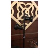 2 LIGHT METAL FLOOR LAMP