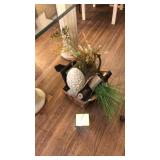 FLAT OF ASST DECORATIVE HOUSEHOLD