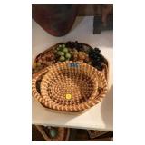 WOVEN BASKET & TRAY W/ FAUX GRAPES