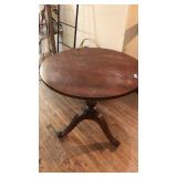 ANTIQUE WOOD PARLOR TABLE
