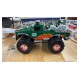 HESS MONSTER TRUCK WITH MOTORCYCLES IN BOX