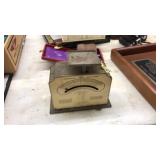 SPRINGLESS POSTAL SCALE BY MFG & SALES CORP