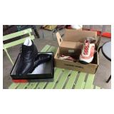 2 PAIR OF WOMEN SHOES: SIZE 8