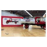 ERTL 1925 KENWORTH TANKER TRUCK COIN BANK IN BOX
