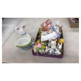 FLAT OF HOLIDAY DECOR