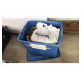 BOX OF HALLOWEEN DECOR