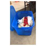 BOX OF ASST LACE & LINENS