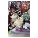 FLAT OF ASST HOLIDAY DECOR