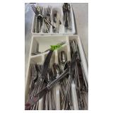 STAINLESS FLATWARE SET