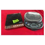 2 KITCHEN SCALES