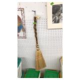 35" PATIO HONEYSUCKLE BROOM