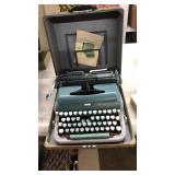 UNDERWOOD QUIET TAB TYPE WRITER