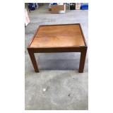MID CENTURY MODERN DANISH SIDE TABLE