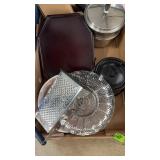 FLAT OF ASST KITCHENWARE