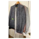 3 MENS SPORTS COATS AND 2 TIES